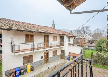 Casa indipendente Strada Quarello, Villanova Canavese - foto 1