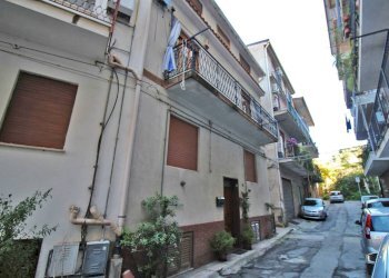 Foto 1 - Trilocale Via Luigi Sturzo
 
18, Altofonte - foto 1