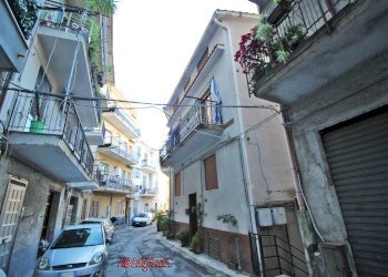 Foto 5 - Trilocale Via Luigi Sturzo
 
18, Altofonte - foto 3