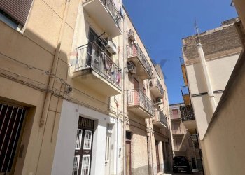 Edificio all\'aperto - Independent house VIA GIAN BATTISTA VICO
 
42-44, Alcamo - photo 1