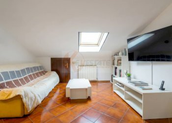 Foto 2 - Attic Via Grazia Deledda
 
83, Sassari - photo 2