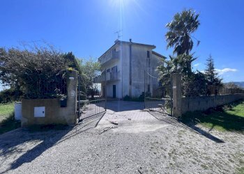 Foto 1 - Villa via Guido Puccio, Catanzaro - foto 1
