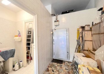 interni - Locale Commerciale Via Tommaso Fortifiocca 72/74, Roma - foto 17