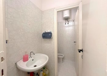 bagno - Locale Commerciale Via Tommaso Fortifiocca 72/74, Roma - foto 19