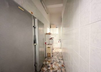 interni - Locale Commerciale Via Tommaso Fortifiocca 72/74, Roma - foto 21