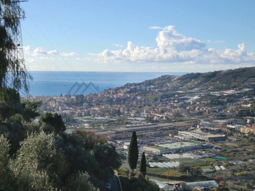 vista sud.jpg - Villa Cadeberta, Castellaro - foto 2