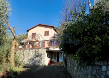 facciata.jpg - Villa Cadeberta, Castellaro - foto 9