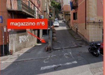 2.jpg - Magazzino all'asta Via Fereggiano 81 R, Genova (zona Marassi) - foto 1
