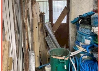 5.jpg - Magazzino all'asta Via Fereggiano 81 R, Genova (zona Marassi) - foto 4