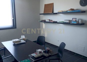 IMG20251118103124.jpg - Ufficio Via Aurelia Nord 221, Grosseto - foto 3