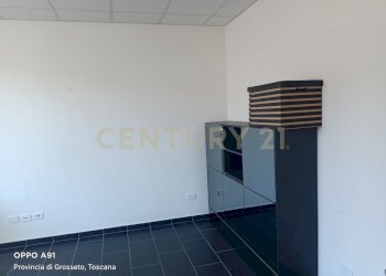 IMG20251118102937.jpg - Ufficio Via Aurelia Nord 221, Grosseto - foto 5