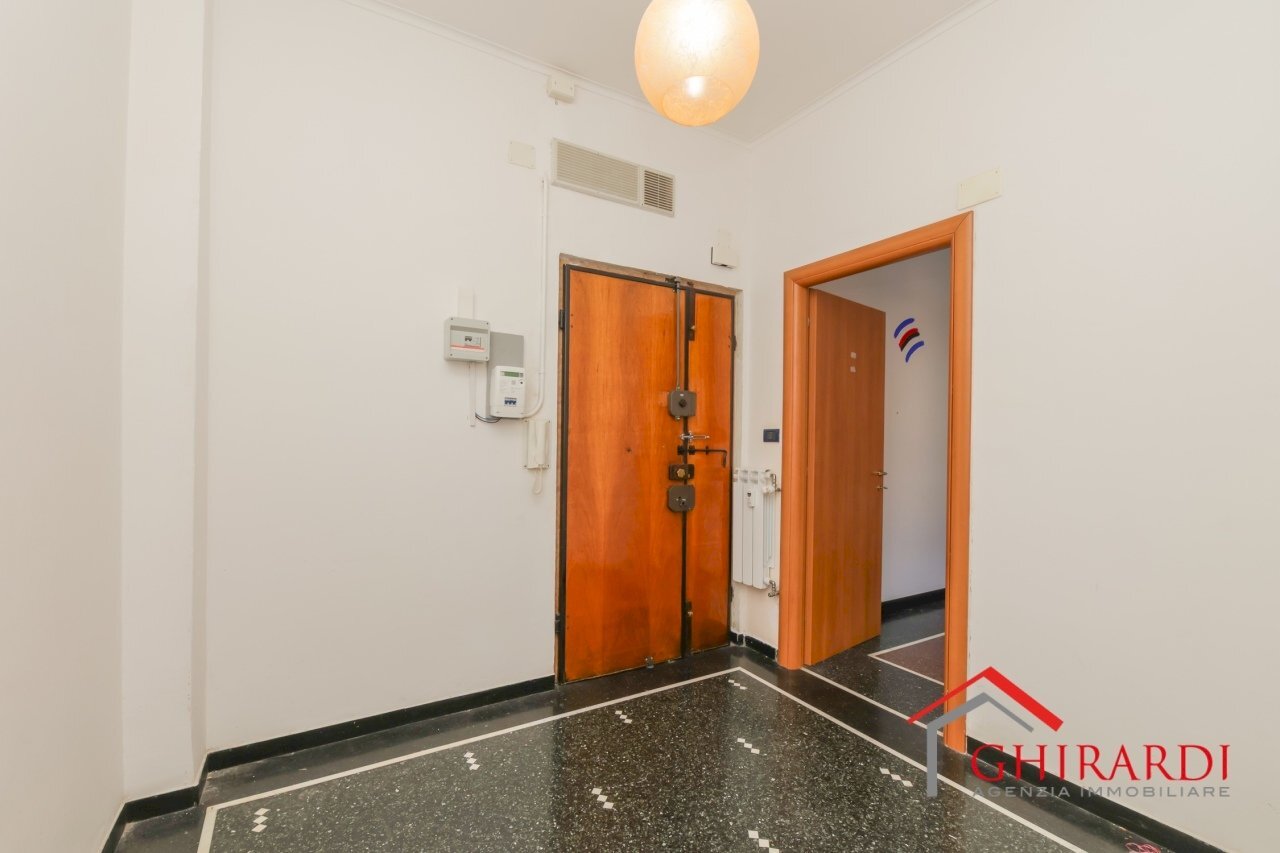 1.0 INGRESSO.jpg - Appartamento VIA MOLFINO 7, Genova (zona Sestri Ponente) - foto 1