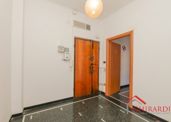 1.0 INGRESSO.jpg - Appartamento VIA MOLFINO 7, Genova (zona Sestri Ponente) - foto 1