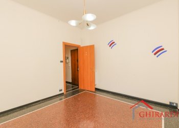 5.2 CAMERA 1.jpg - Appartamento VIA MOLFINO 7, Genova (zona Sestri Ponente) - foto 17