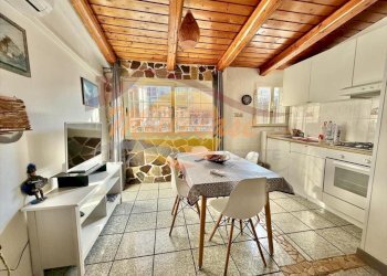 d6476cfb-e08c-4b73-a24f-b1f4bf132962.jpeg - Trilocale VIA DELL'UNITA' D'ITALIA, Siracusa - foto 1