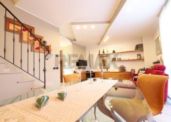 Villa a Schiera via vittorio emanuele, 11 
 Ambivere, Ambivere - foto 3