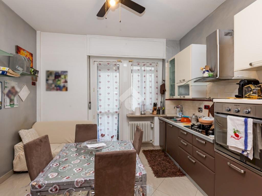 Four-room apartment Corso Bernardino Telesio, Torino (neighborhood Parella) - photo 3