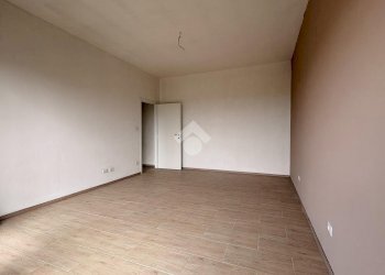 Three-room apartment Corso Cavallotti, Asti - photo 4