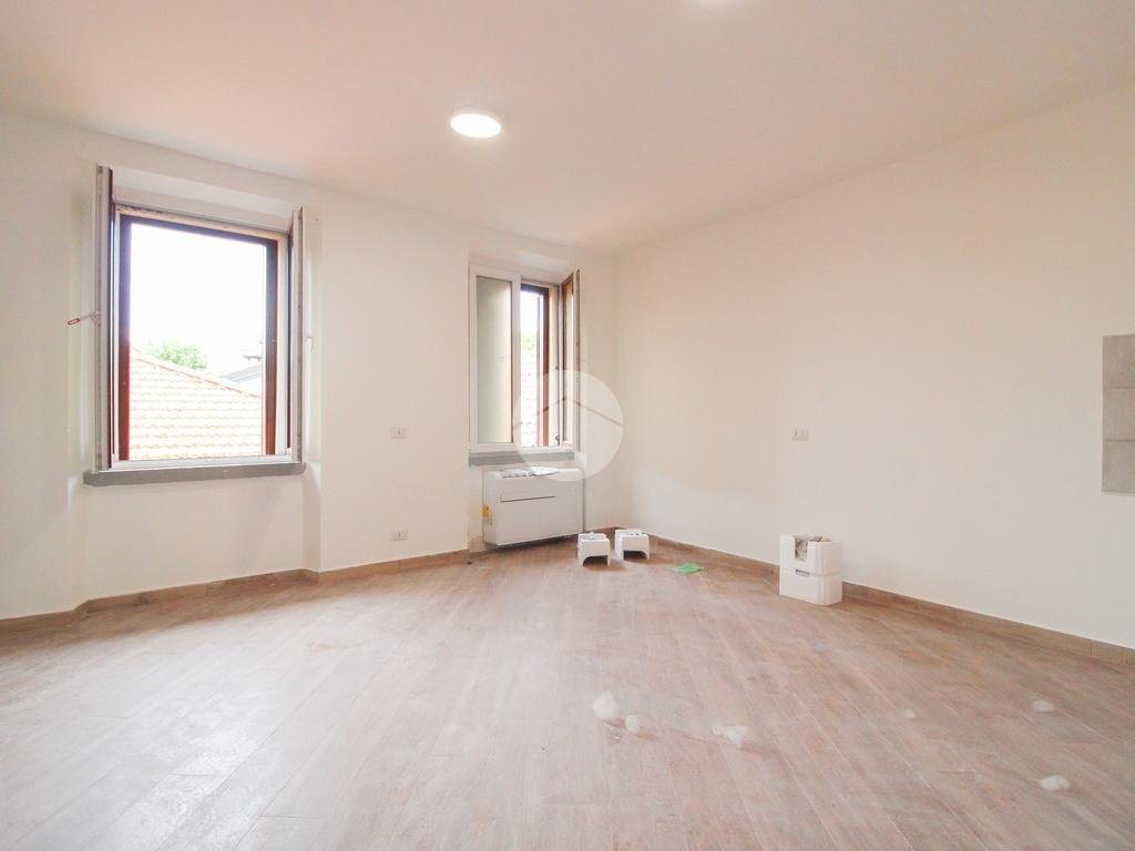 Two-room apartment Via Achille Grandi, Cormano - photo 2