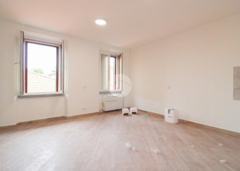 Two-room apartment Via Achille Grandi, Cormano - photo 2