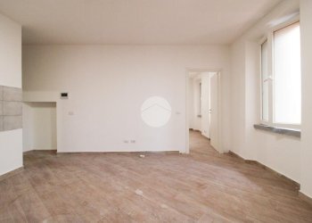 Two-room apartment Via Achille Grandi, Cormano - photo 3