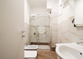 Two-room apartment Via Achille Grandi, Cormano - photo 8