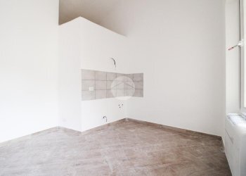 Three-room apartment Via Achille Grandi, Cormano - photo 3