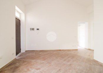 Three-room apartment Via Achille Grandi, Cormano - photo 5