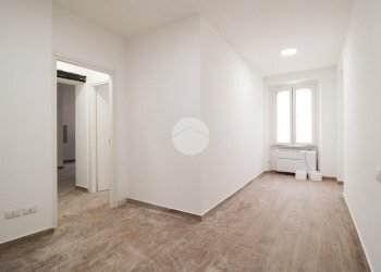 Three-room apartment Via Achille Grandi, Cormano - photo 12