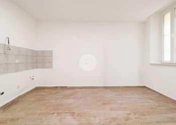 Two-room apartment Via Achille Grandi, Cormano - photo 4