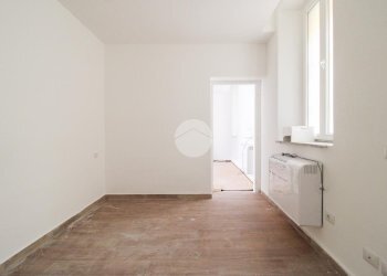 Two-room apartment Via Achille Grandi, Cormano - photo 10