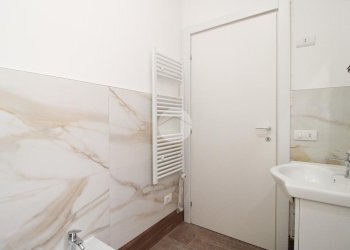 Two-room apartment Via Achille Grandi, Cormano - photo 12