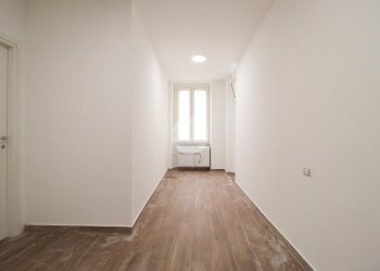 Three-room apartment Via Achille Grandi, Cormano - photo 11