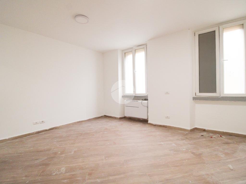 Two-room apartment Via Achille Grandi, Cormano - photo 2