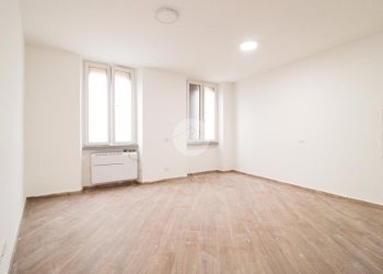 Two-room apartment Via Achille Grandi, Cormano - photo 1