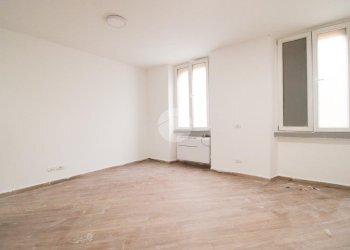 Two-room apartment Via Achille Grandi, Cormano - photo 2