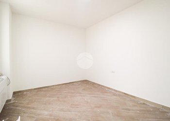 Two-room apartment Via Achille Grandi, Cormano - photo 6