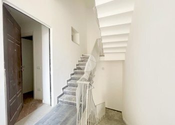 Two-room apartment Via Achille Grandi, Cormano - photo 9