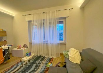 Salone - Quadrilocale viale degli Angeli, 30, Cuneo (zona Centro) - foto 4