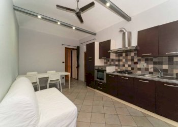 Cucina - Bilocale corso Tortona, 42, Torino (zona Vanchiglietta) - foto 1