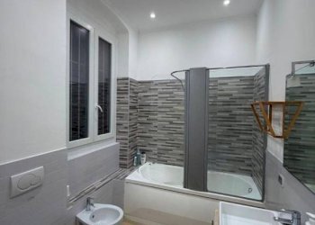 Bagno - Quadrilocale via Leonardo Montaldo, 11A, Genova (zona Marassi) - foto 10