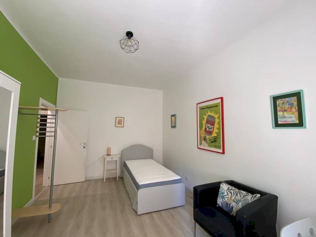 Camera da letto - Terreno non edificabile via Luca della Robbia, Bologna (zona Massarenti) - foto 3
