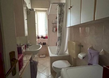 Bagno - Trilocale via Agordat, 18, Vercelli - foto 17