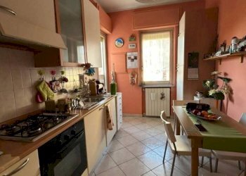 Cucina - Trilocale via Agordat, 18, Vercelli - foto 8