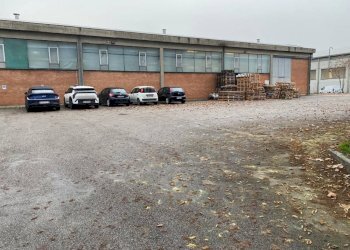 Interno non residenziale - Shed via 1 Maggio, Granarolo dell'Emilia - photo 2