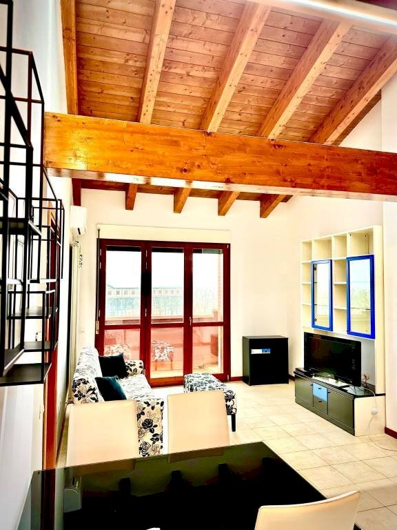 Salone - Attico via Enrico Mattei, 13/1, Bologna (zona San Vitale) - foto 1