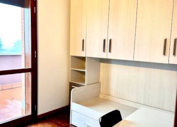 Camera da letto - Attico via Enrico Mattei, 13/1, Bologna (zona San Vitale) - foto 13