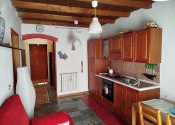 Cucina - Trilocale via alle Scuole, 75, Berbenno di Valtellina - foto 1
