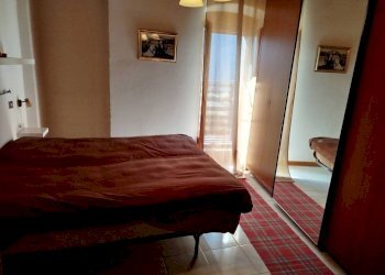Camera da letto - Three-room apartment via alle Scuole, 75, Berbenno di Valtellina - photo 9