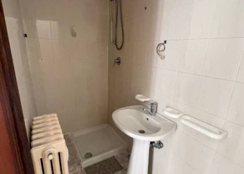 Bagno - Quadrilocale via Vercellotto, 272, Cossato - foto 9